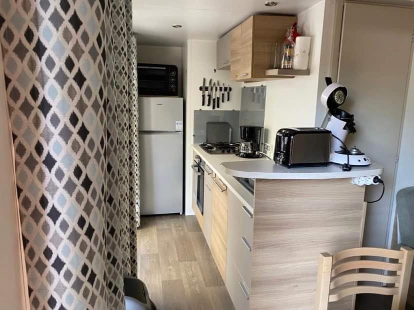 Mobilhome Vias Plage Dans Camping Ngoại thất bức ảnh