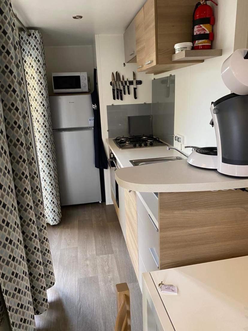 Mobilhome Vias Plage Dans Camping Ngoại thất bức ảnh